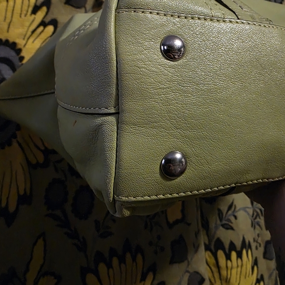 Coach Gallery Tote in a lime green (sometimes referred to as "pear") leather. - Picture 5 of 9